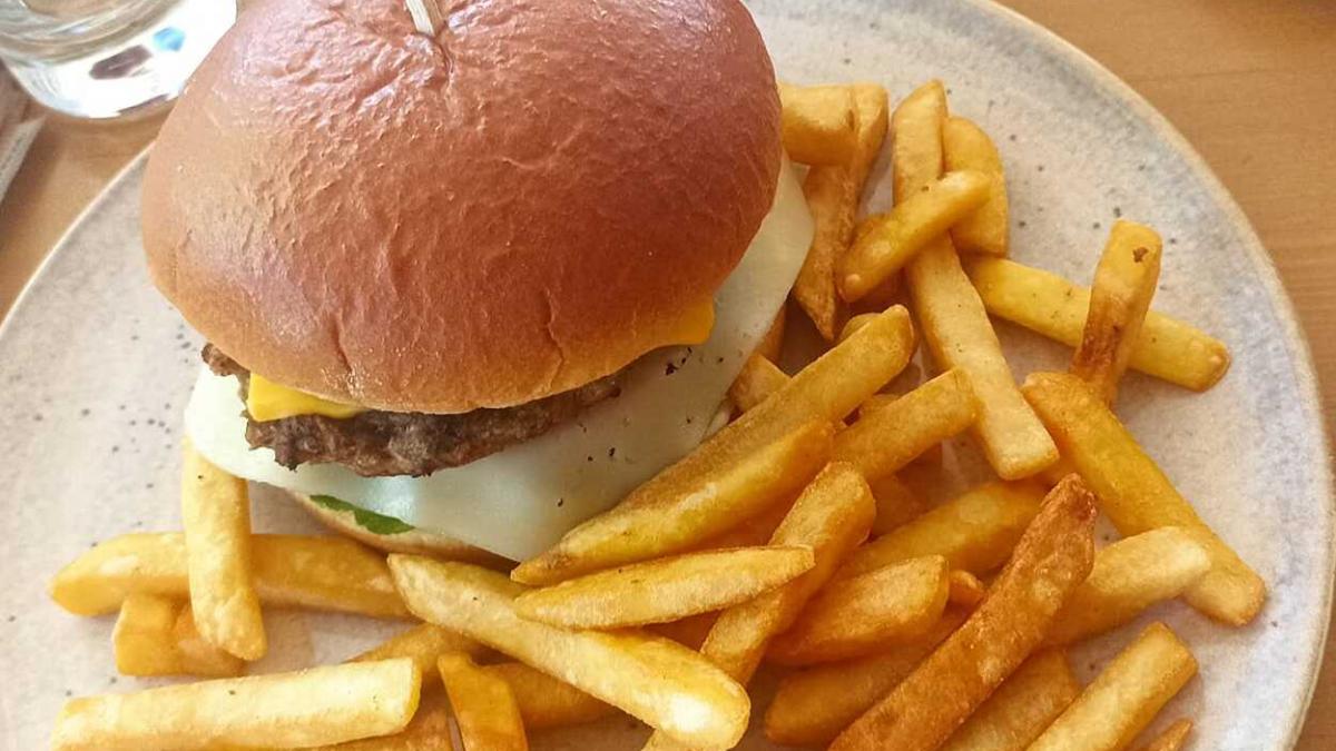 pret burger insula thassos grecia