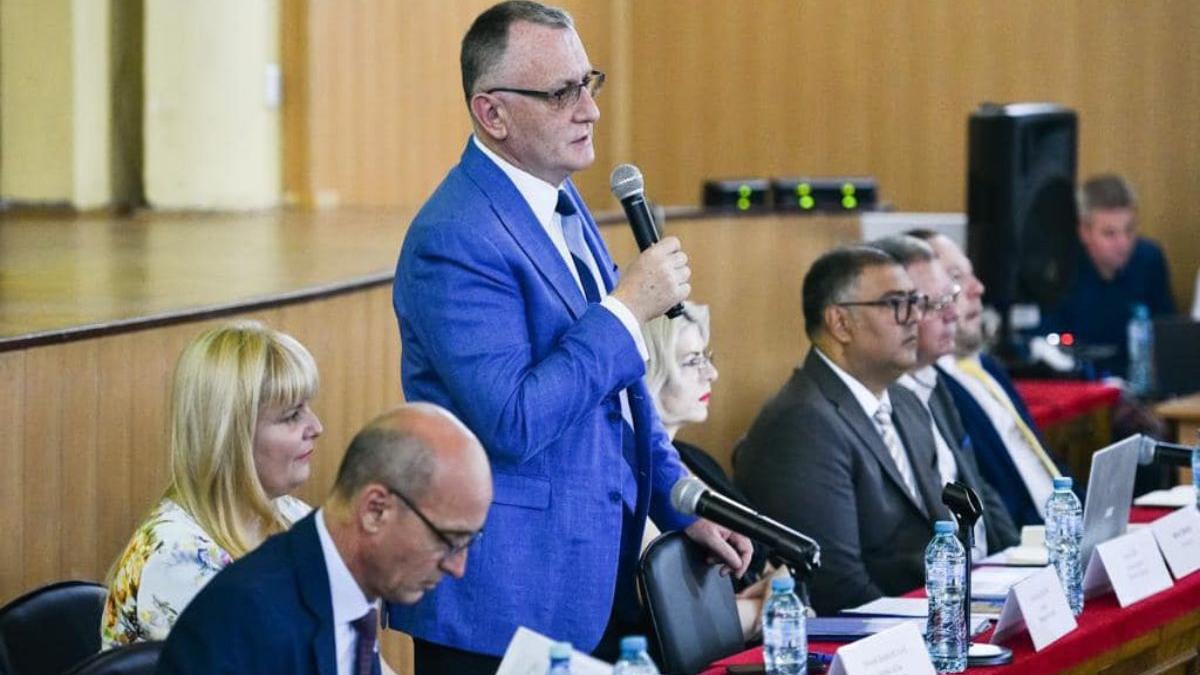 zece universitati top romania sustin noile legi ale educatiei