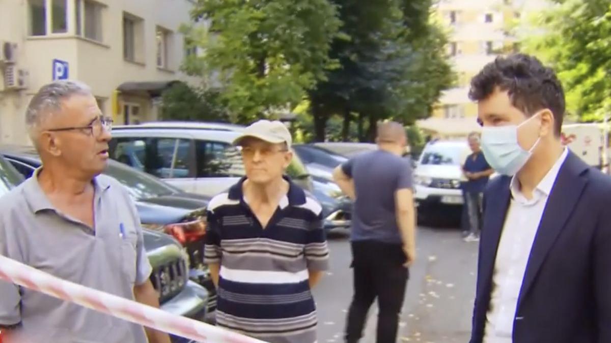 bucuresteni luat la rost nicusor dan lipsa apa calda