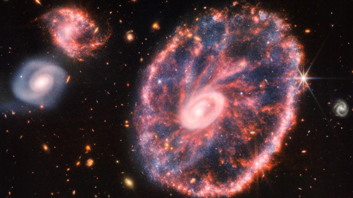 fotografie galaxia roata de car telescop spatial mare precizie james webb