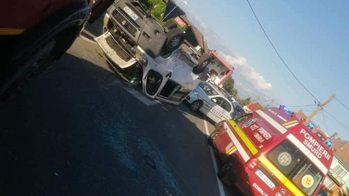 accident microbuz autoturism mures 11 raniti