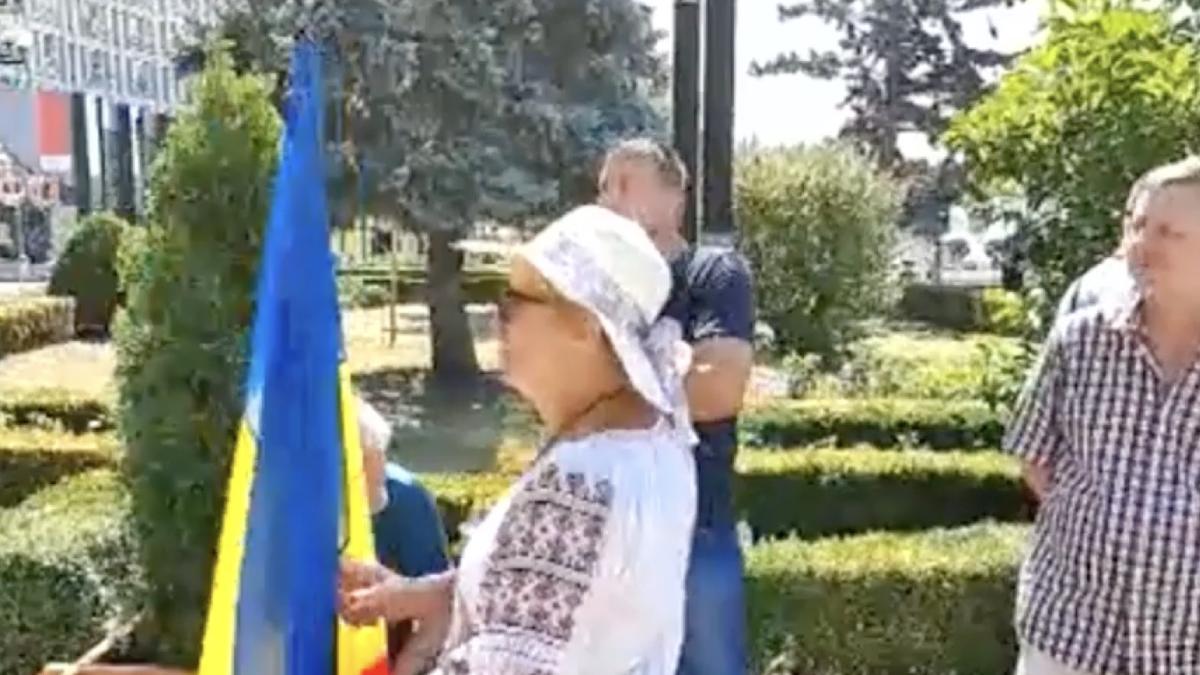 apa calda oprita ploiesti o luna locuitori protest