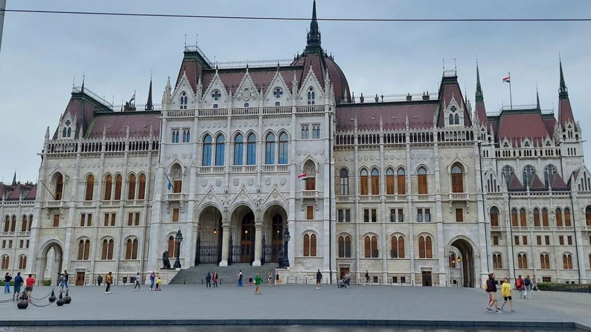 regimul orban autor combinatii sulfuroase moscova confundat popor