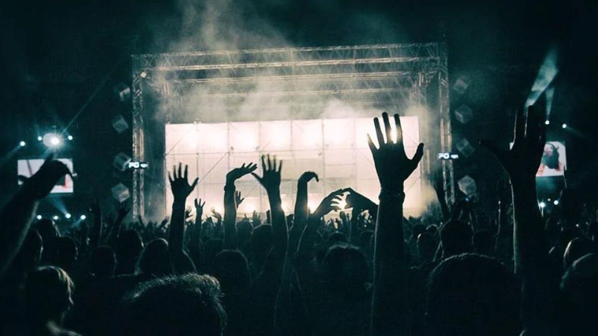 spania tinere intepate ace seringa petreceri