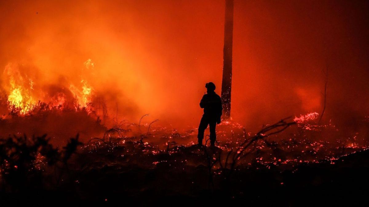 raed arafat pompieri romani francezi incendiu urias bordeaux