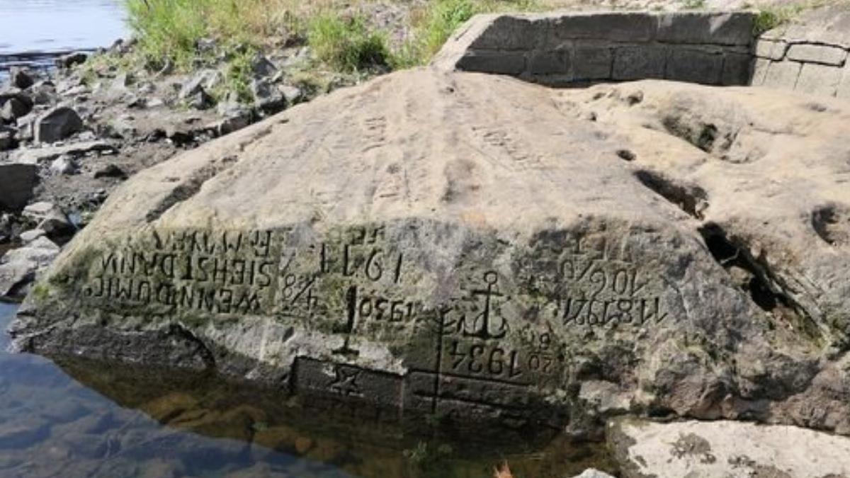 au reaparut pietrele foamei albii secate raul elba avertisment scris sute de ani