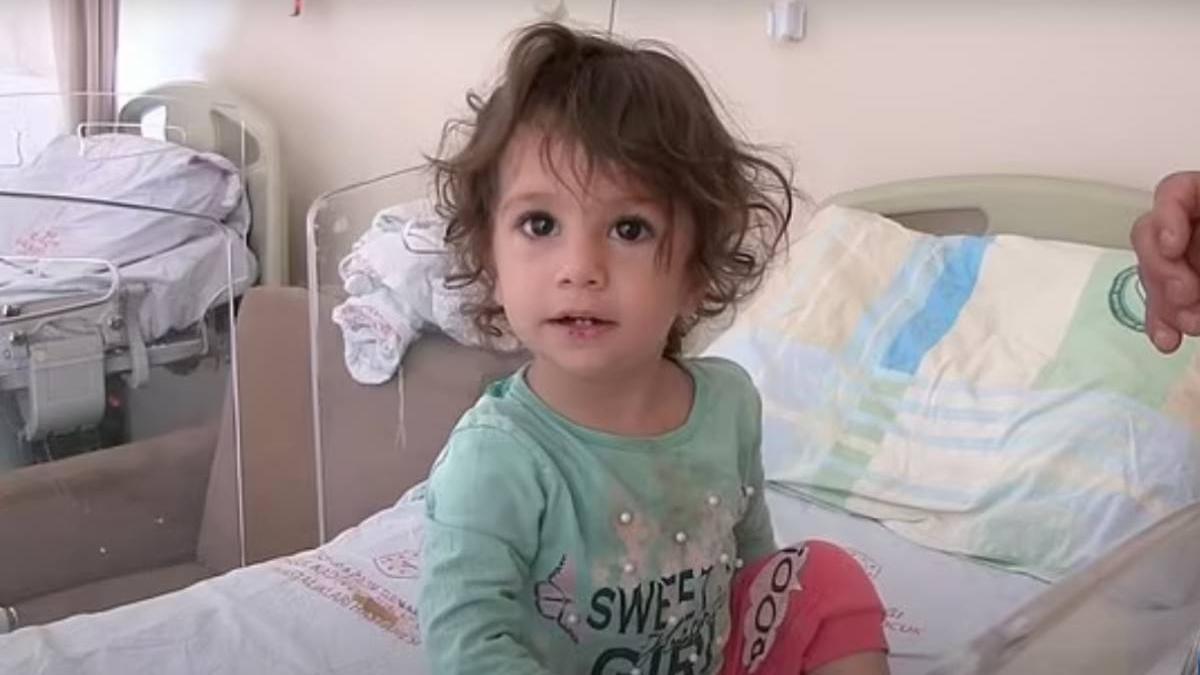 fetita a muscat un sarpe turcia