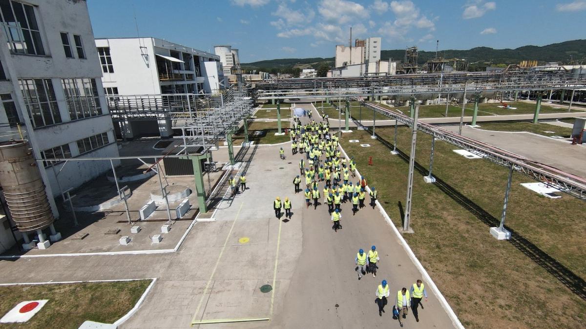 mare combinat romania inchide temporar productia scumpiri energie