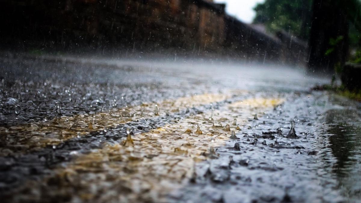 Avertizare meteo ANM de vreme severă | Cod portocaliu și Cod galben de furtuni şi ploi torenţiale până luni