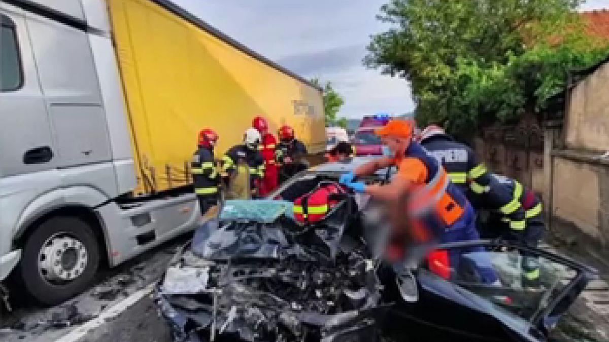 accident grav bihor auseu dn1 autoturism camion