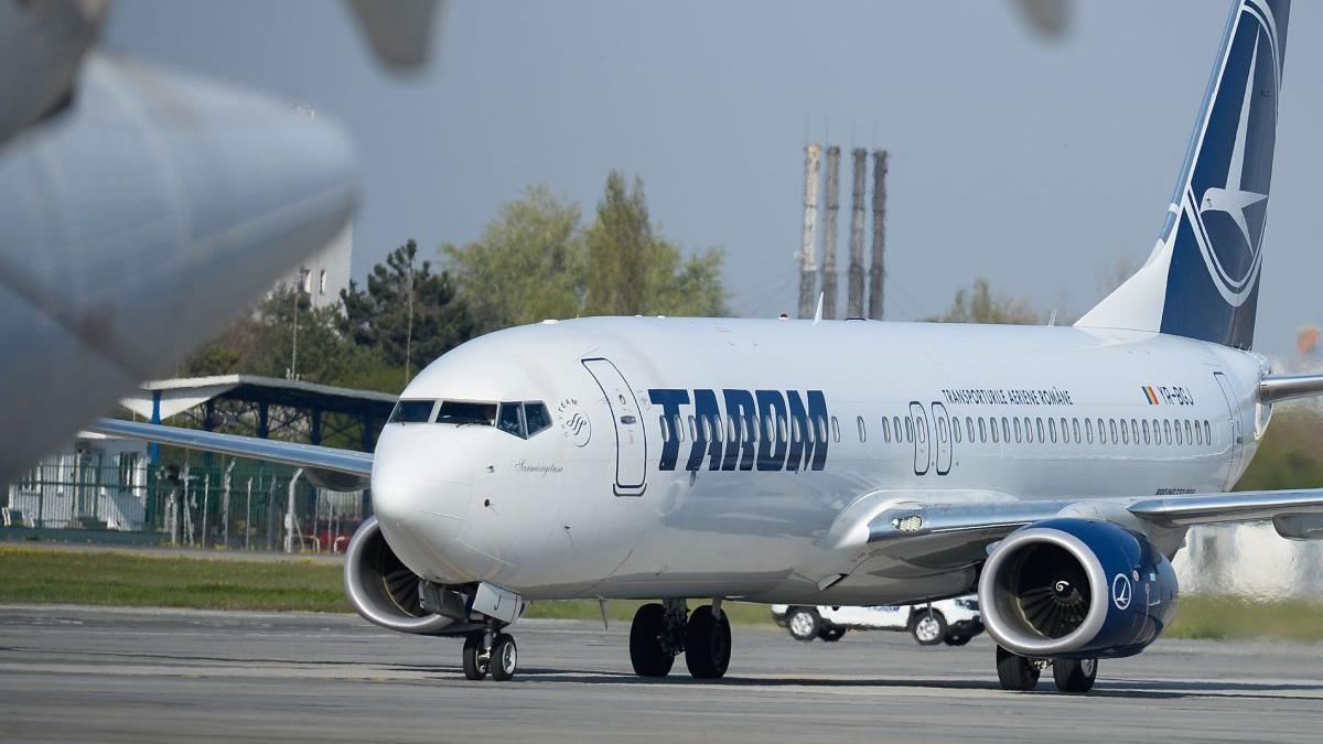 avion tarom pasageri intors urgenta aeroport otopeni