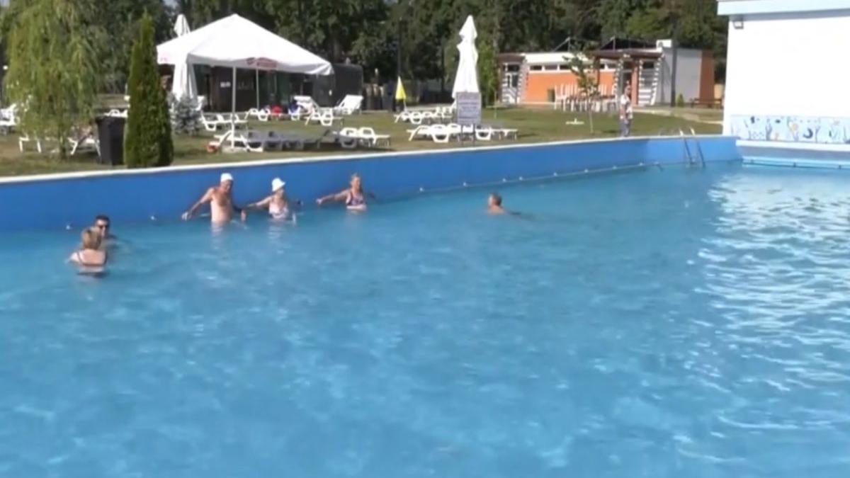 strand valuri artificiale cel mai vechi motor electric romaina statiunea baile 1 mai