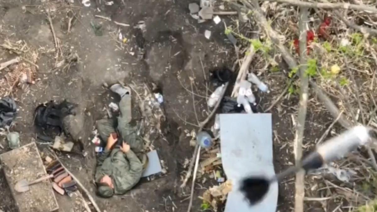 soldat rus dormea transee trezit somn grenada ucraineni drona