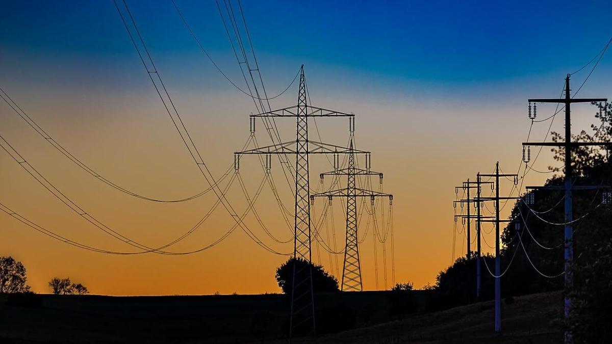 4 000 consumatori fara energie electrica furtuna harghita