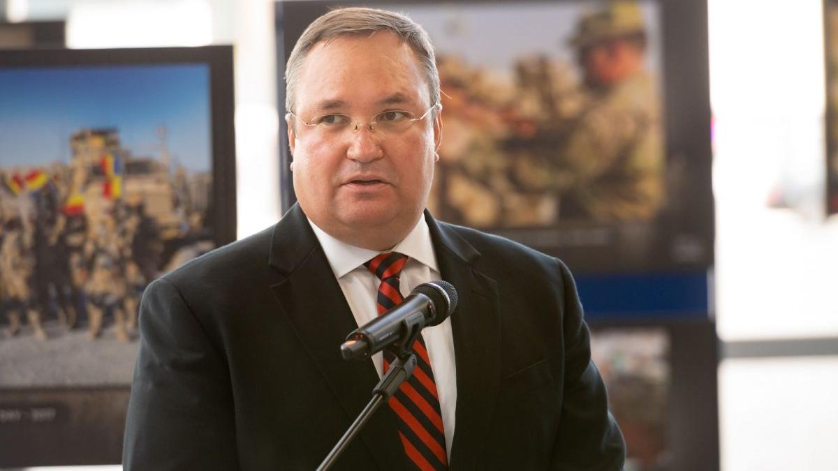 nicolae ciuca scoli toaleta curte