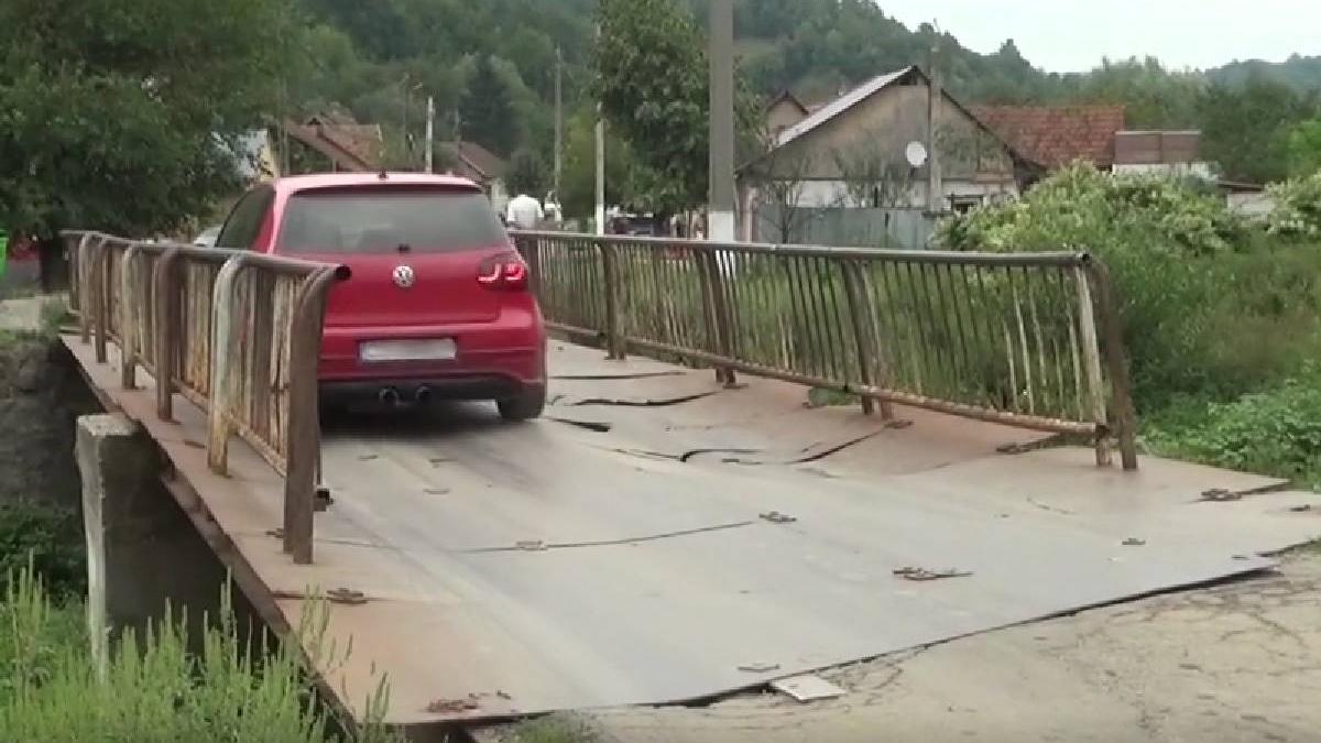 pod stricat drumuri dognecea caras severin