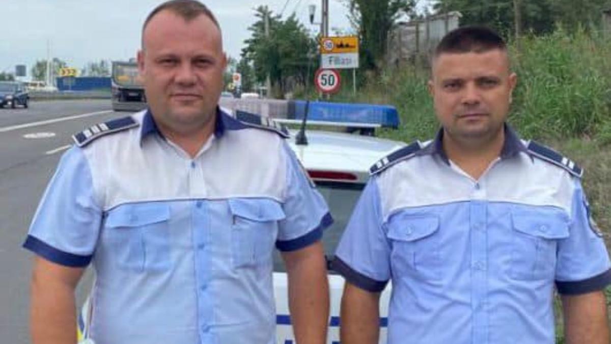 mesaj mama doi politisti ajutat bebelus bolnav spital