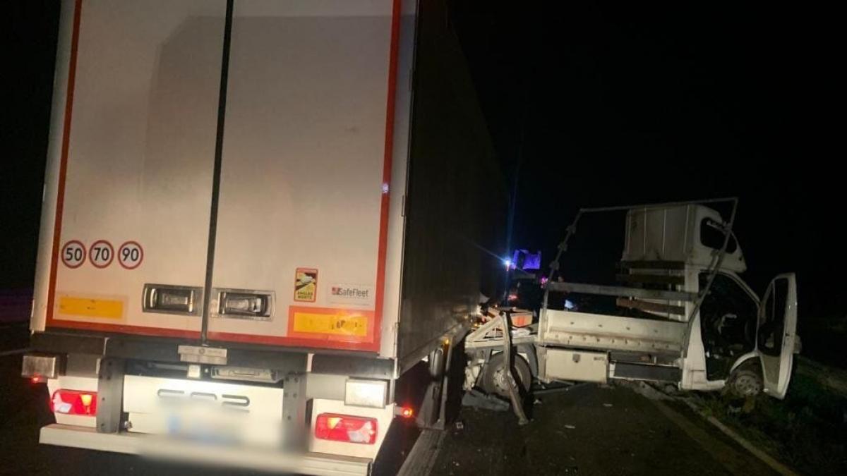 se intorcea din italia pentru inmormantarea tatalui sau dar a murit strivit de un tir pe a1