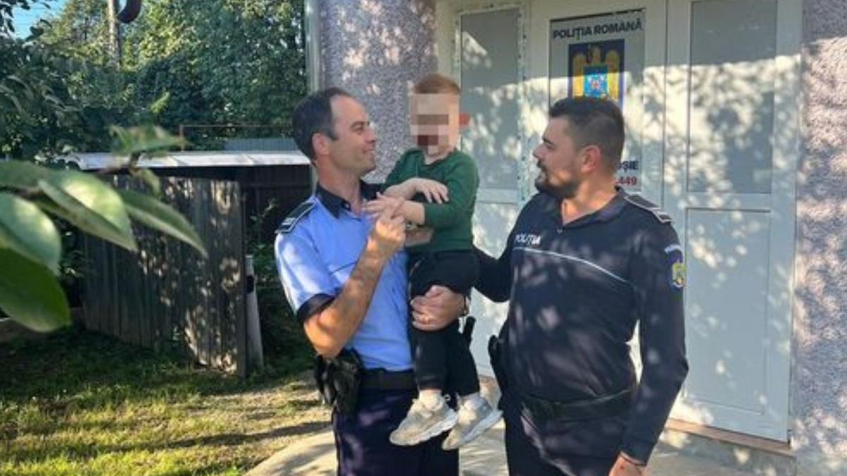 politia romana apel la parinti copil gasit pe un drum national intens circulat