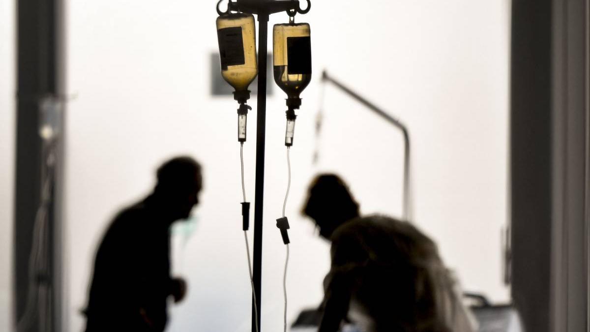 tanara injunghiata scara blocului targu jiu