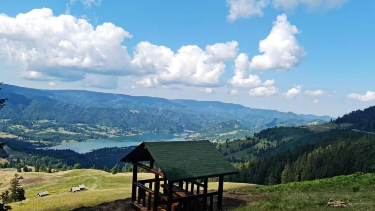 munte casaru traseu tihuta colibita