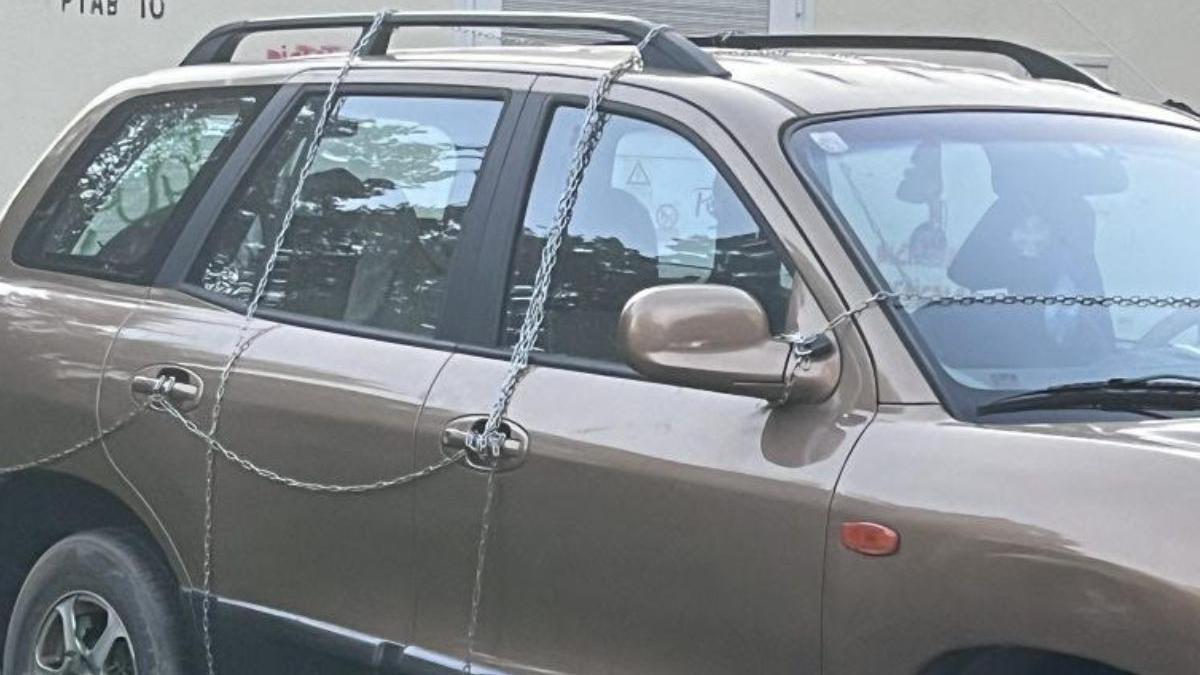 sofer targu jiu legat masina lanturi lacat