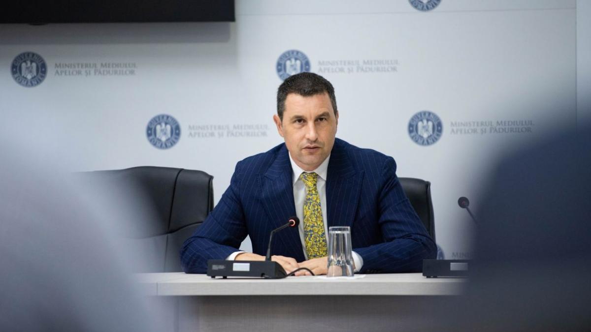 tanczos barna ministru inchide caloriferele sta la 15 grade birou iarna