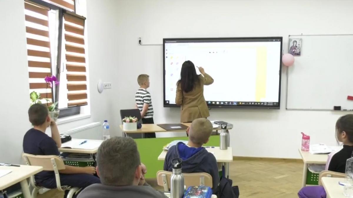 scoala smart bihor revolutioneaza sistem invatamant