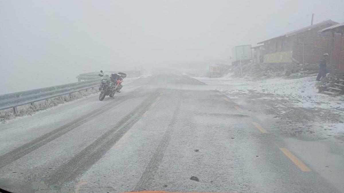 lapovita ninsoare transalpina autovehicule echipate iarna