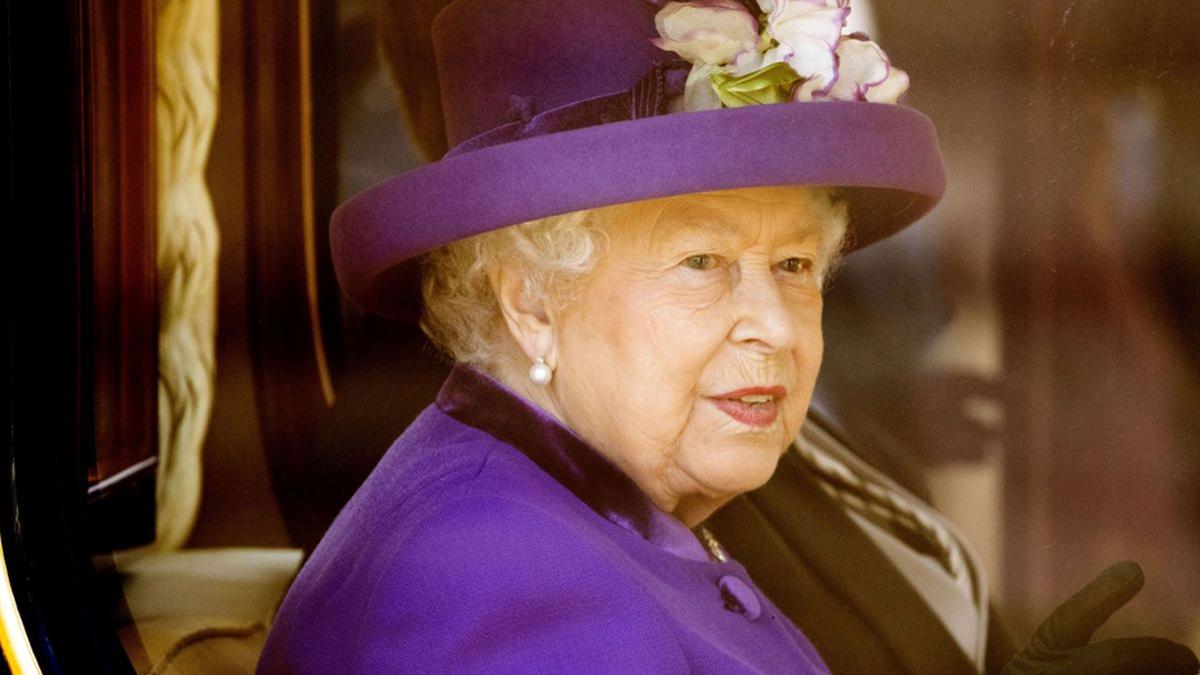 regina elisabeta a ii a prietena scrisori adele hankey