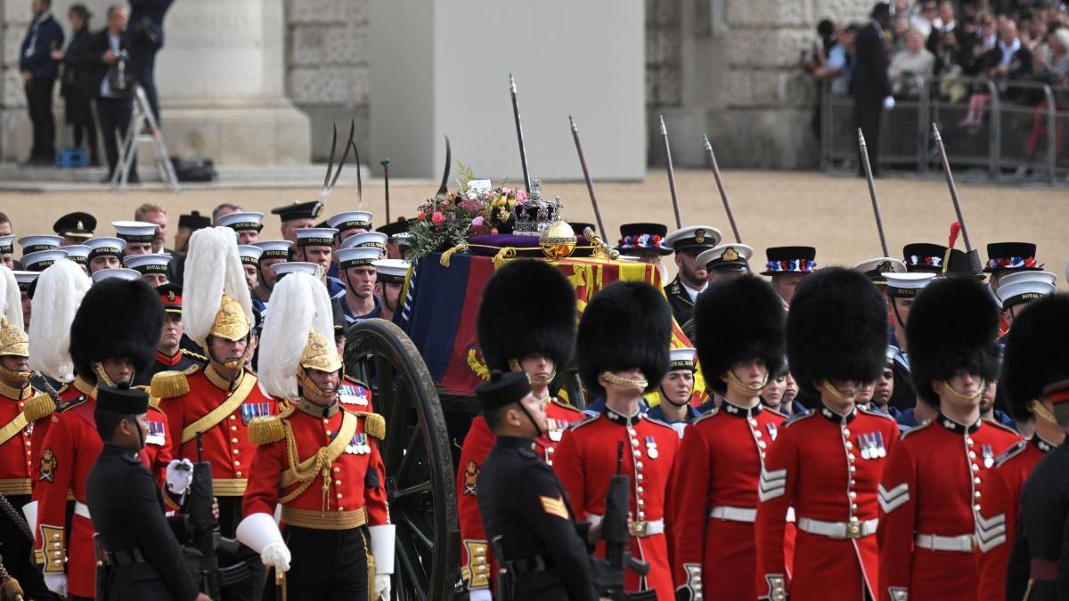 regina elisabeta inmormantare program complet ceremonii londra