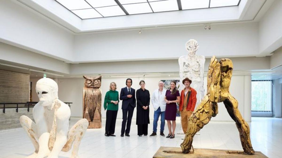 brad pitt sculptor expozitie finlanda