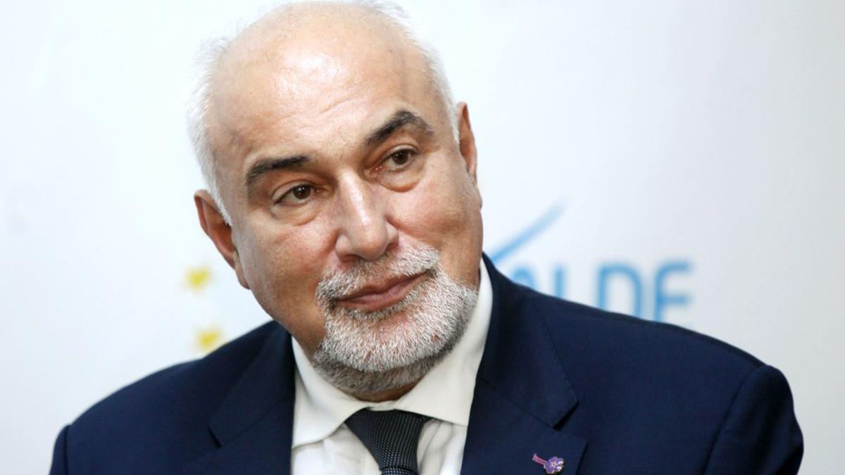 varujan vosganian factura uriasa gaze