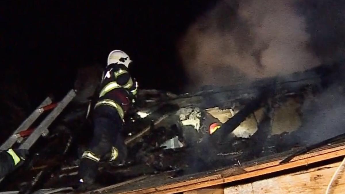 copil 7 ani a murit intoxicat fum incendiu casa reghin