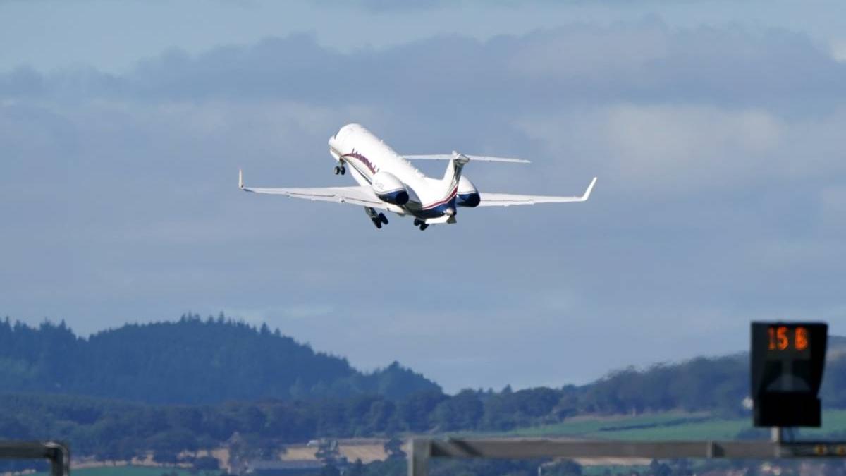 parasire rusia bilete de avion