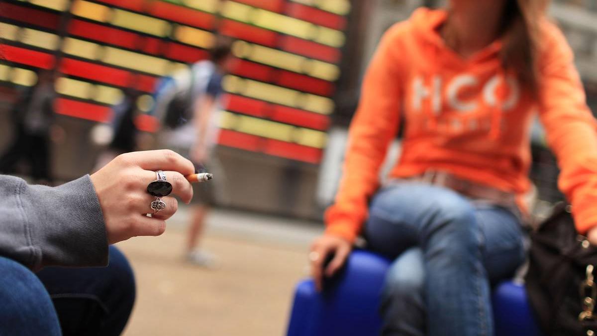 amenda tineri fumeaza pe strada 500 lei proiect lege