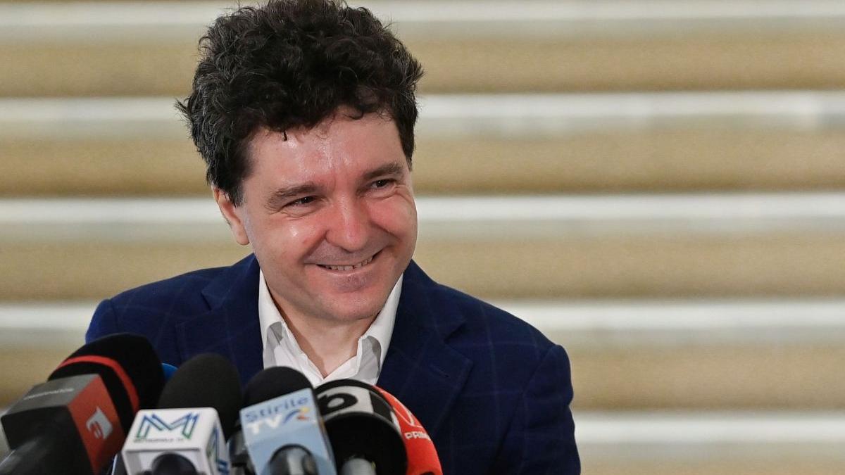 nicusor dan oprire apa calda primarie economie