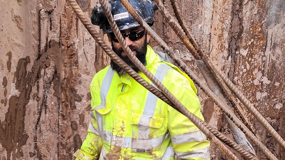 salariu roman santier marea britanie