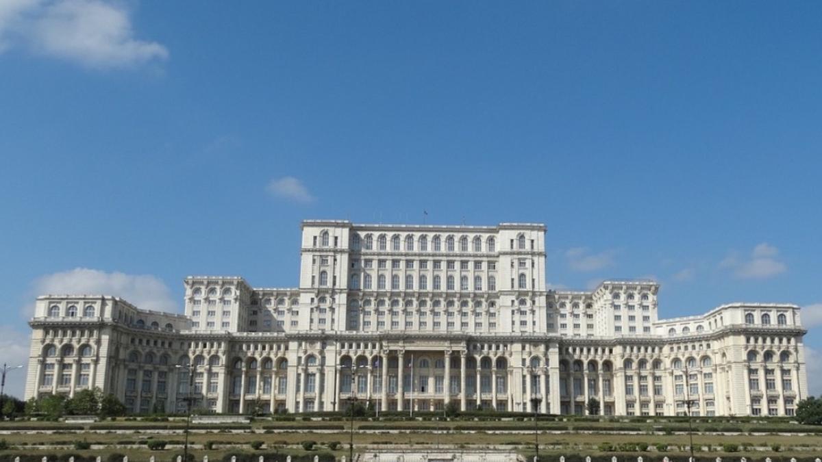 ireal senator romania lucreaza birt institutie