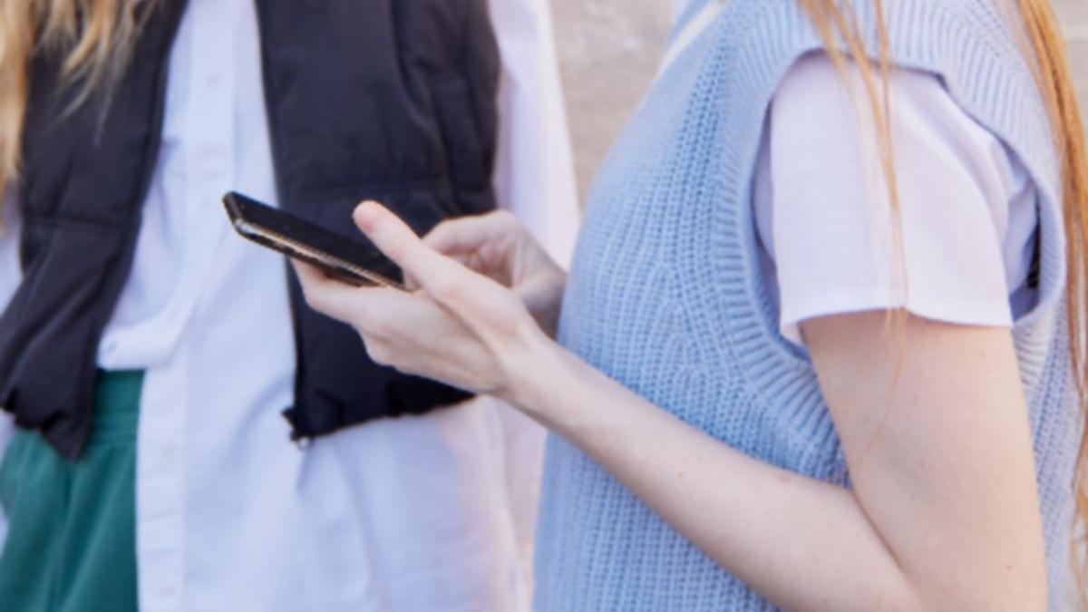 profesor liceu hunedoara ipostaze obscene