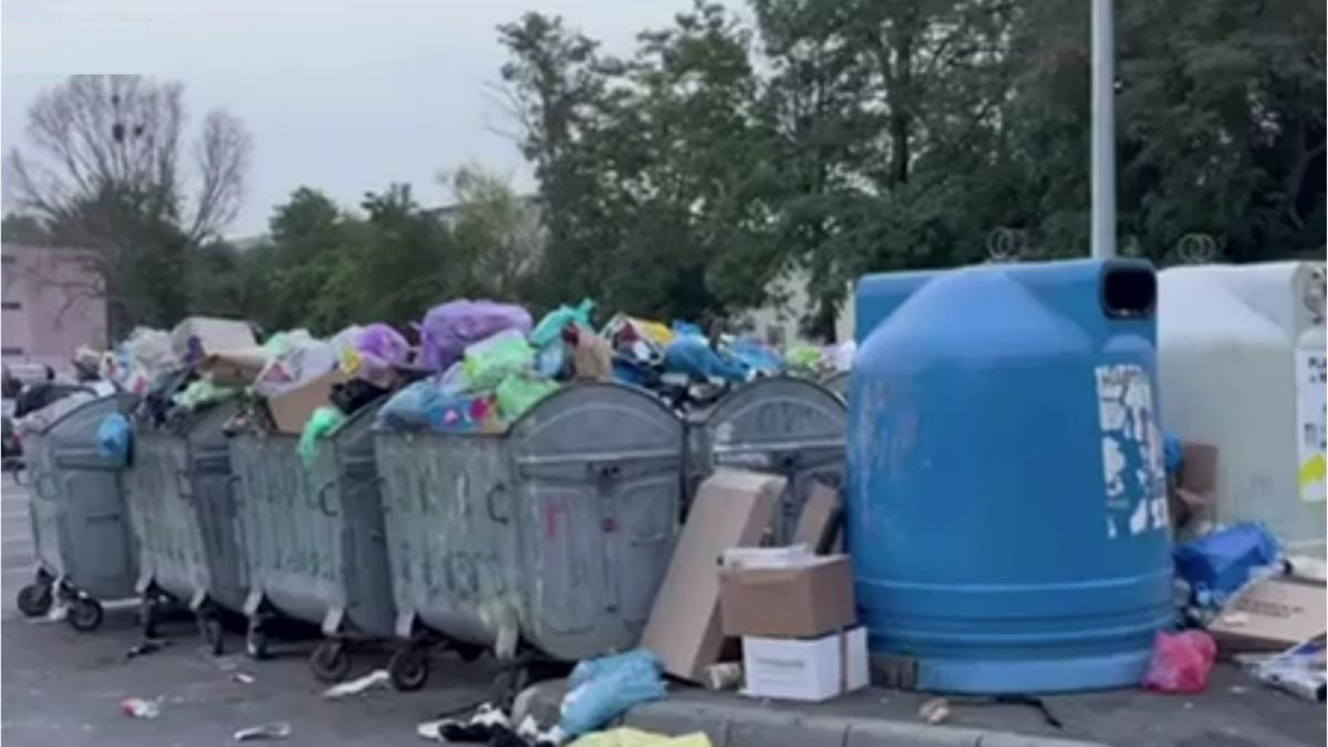 locuitorii din maramures lasati cu gunoaiele la porti