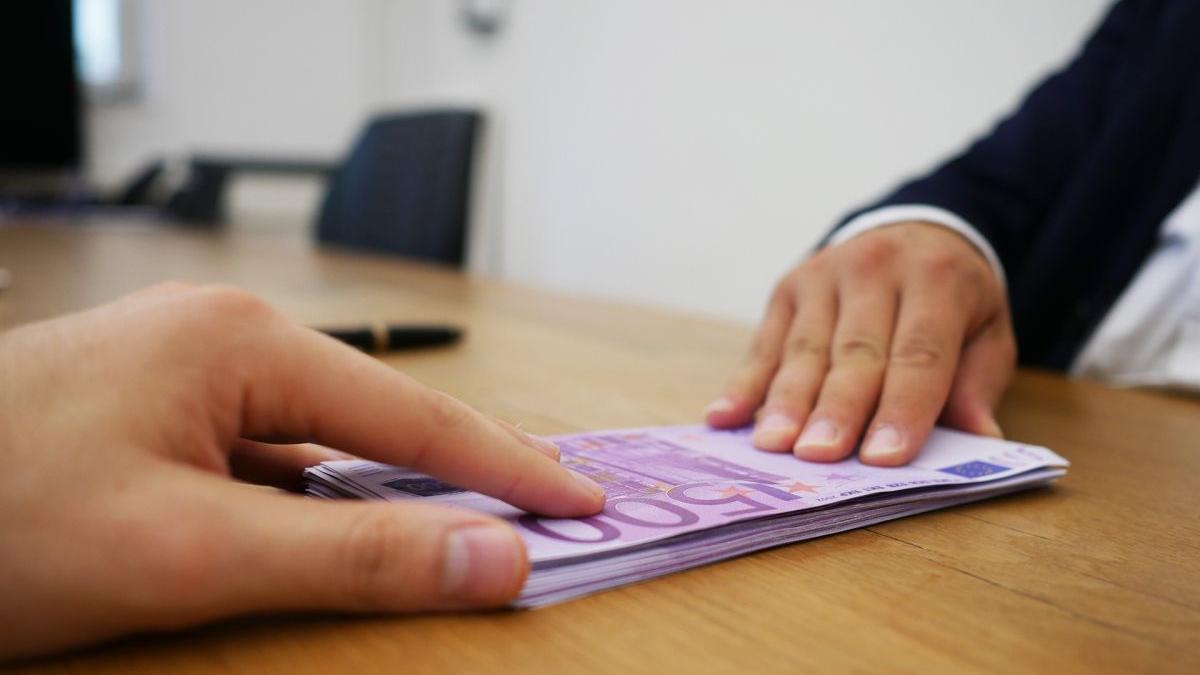 student invest family start publicate monitorul oficial fabriela firea