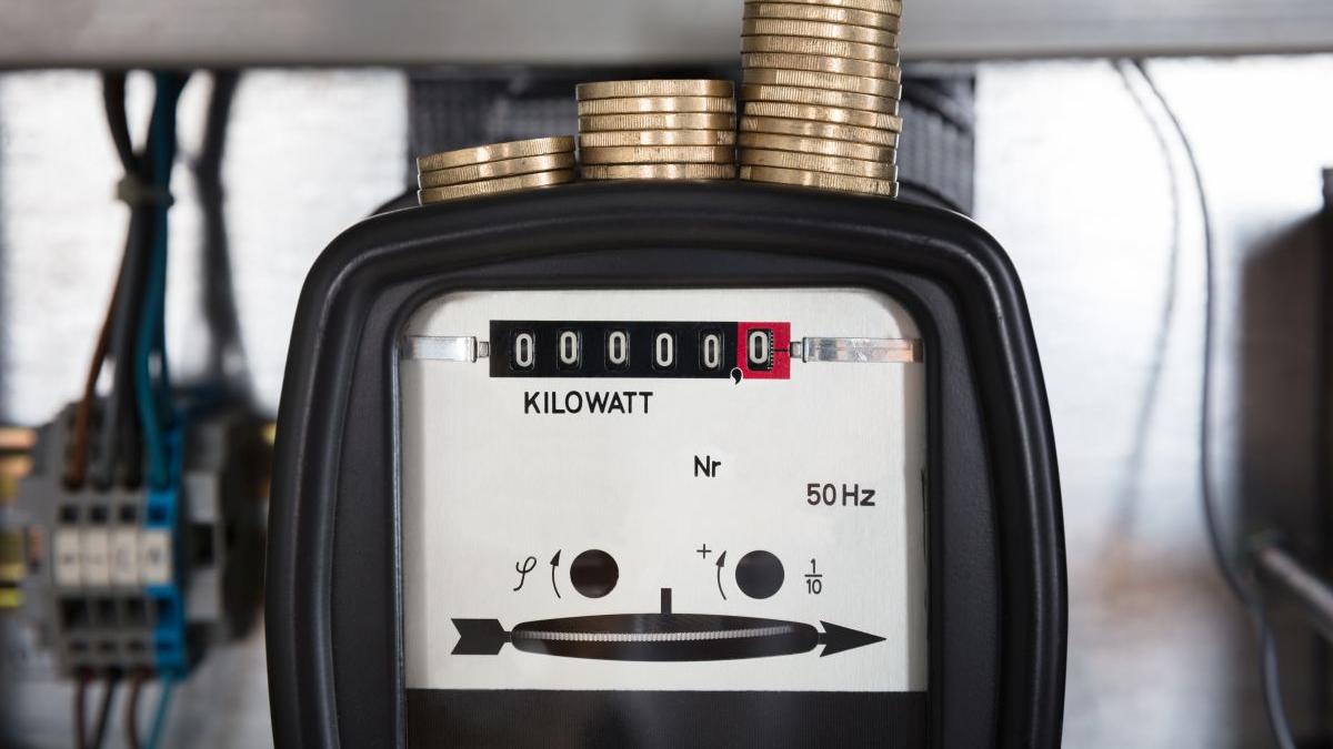 cum reusit femeie sa nu plata factura energie electrica 10 ani