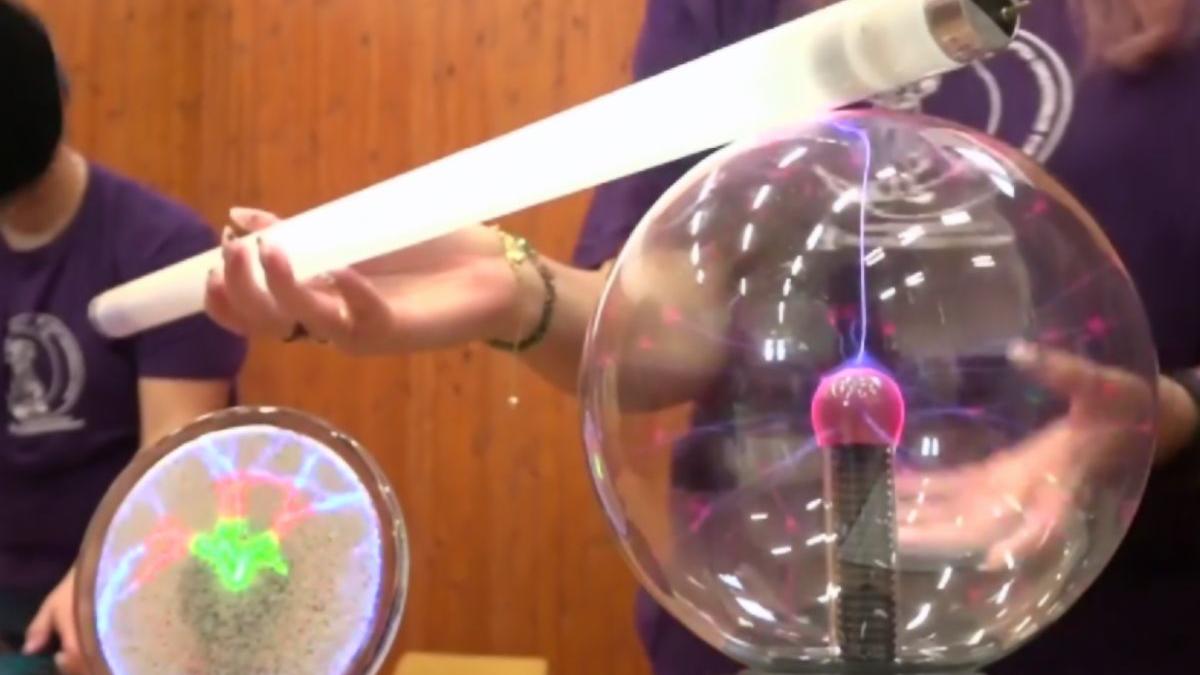 noaptea cercetatorilor romania experimente stiintifice