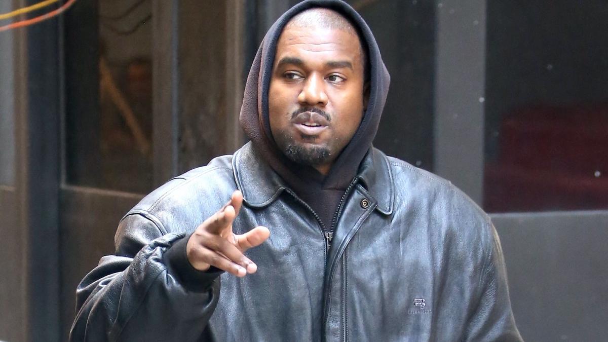 kanye west blocat twitter instagram mesaje antisemite