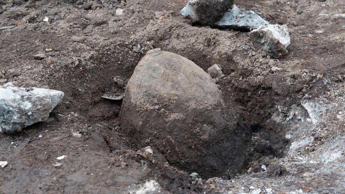 oameni obligati parasit case bomba 500 kg germania