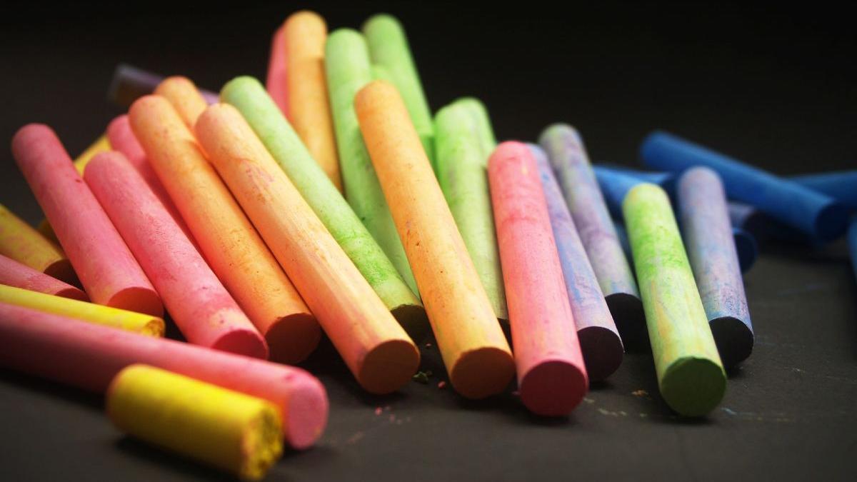 truc bunici creta in dulap