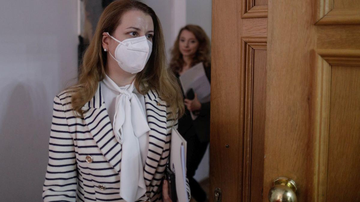 ministrul educatiei scoli online criza energetica