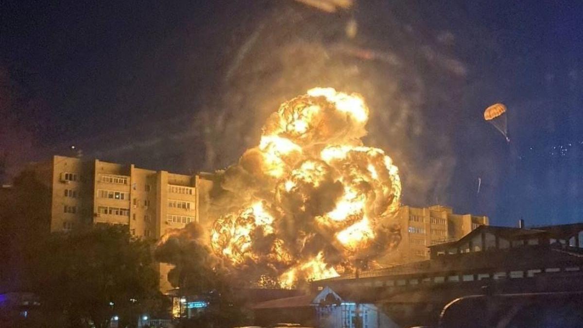 avion militar prabusit cladire rezidentiala rusia