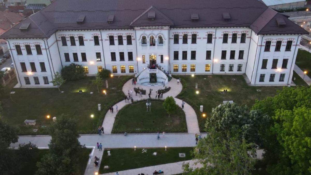 schelet femeie descoperit muzeul regiunii portilor de fier